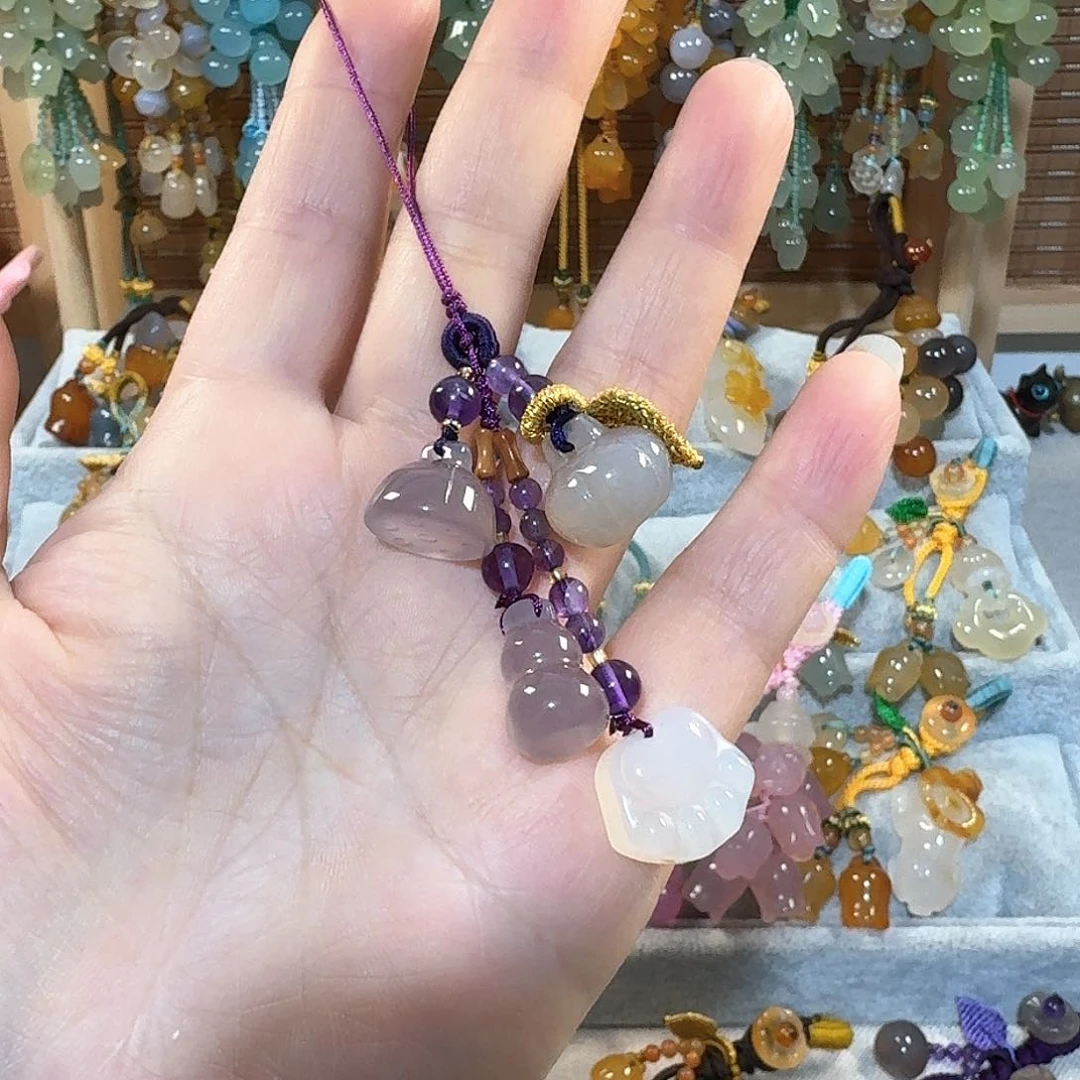 玛瑙/玉髓小吊坠未镶嵌