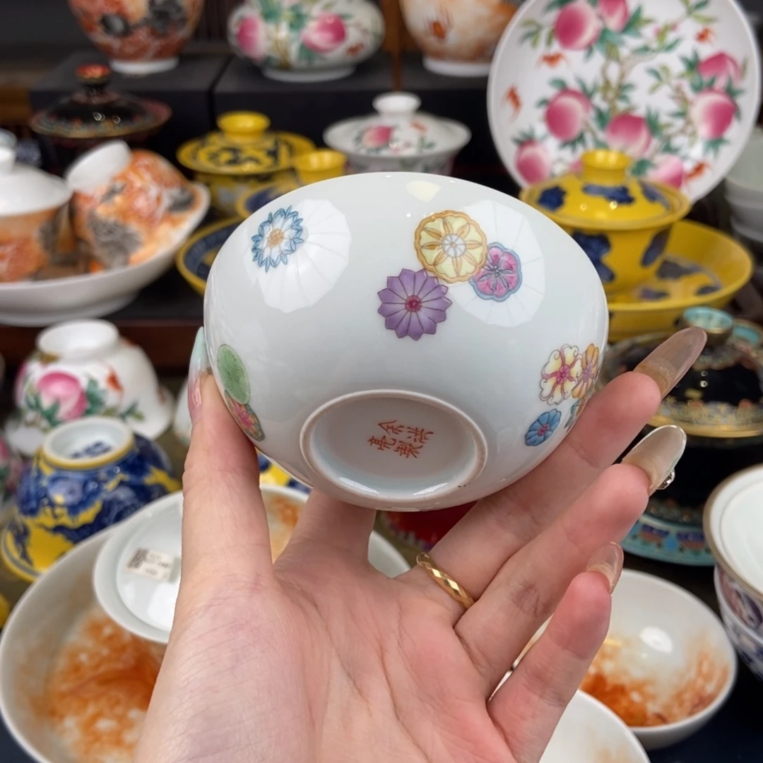 陶瓷艺术家的作品是一种非常