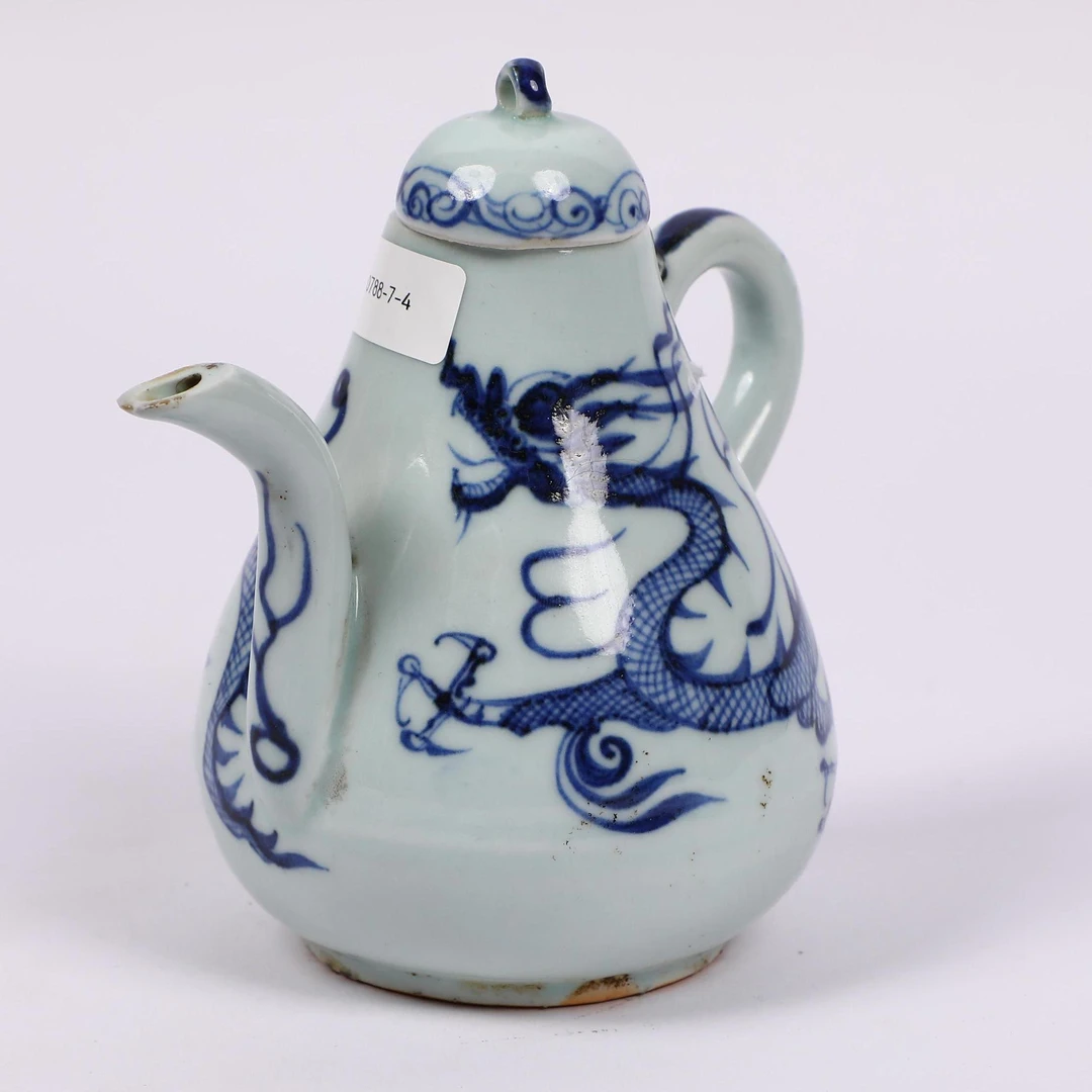 古陶瓷/青花龙纹梨形壶LOT0788-7-4