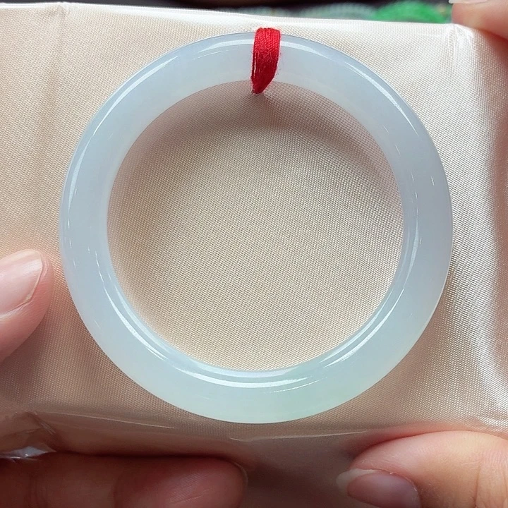 翡翠未镶嵌手镯天然缅甸A货翡翠