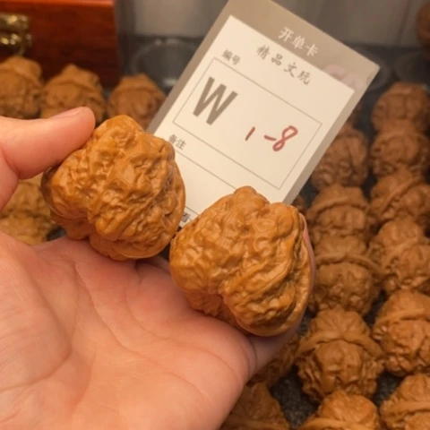 吊坠桃核鸭**給我是第一百42