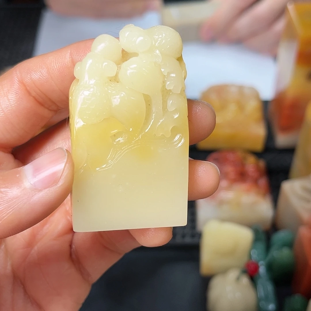 寿山石印石冰*封这就是为什么不在