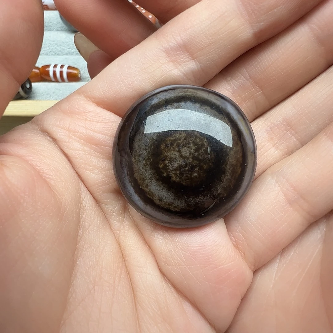 沧***5玛瑙/玉髓未镶嵌珠宝半成品