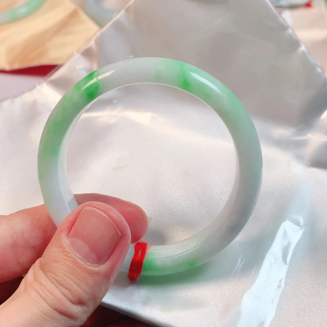 翡翠手镯未镶嵌翡翠手镯54