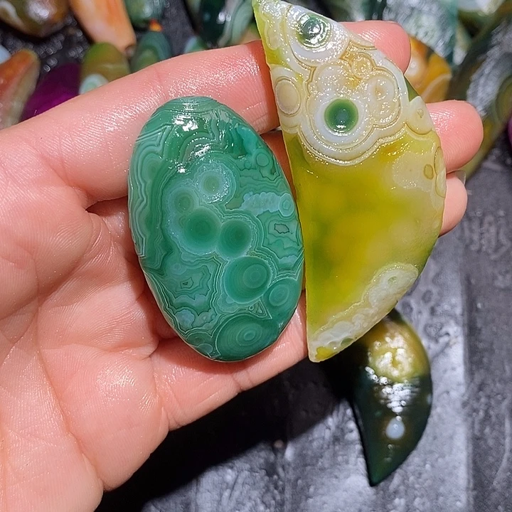 鶴***合金颈饰玛瑙/玉髓