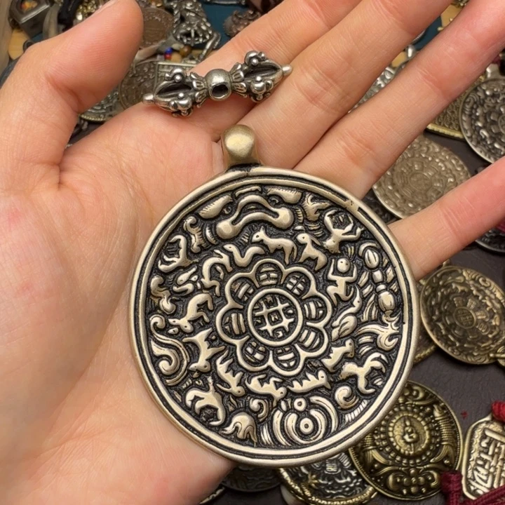 藏传文玩九宫如图