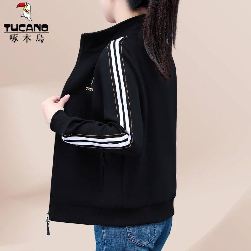啄木鸟中年妈妈开春外套女2025新款春秋女士卫衣休闲百搭黑色上衣