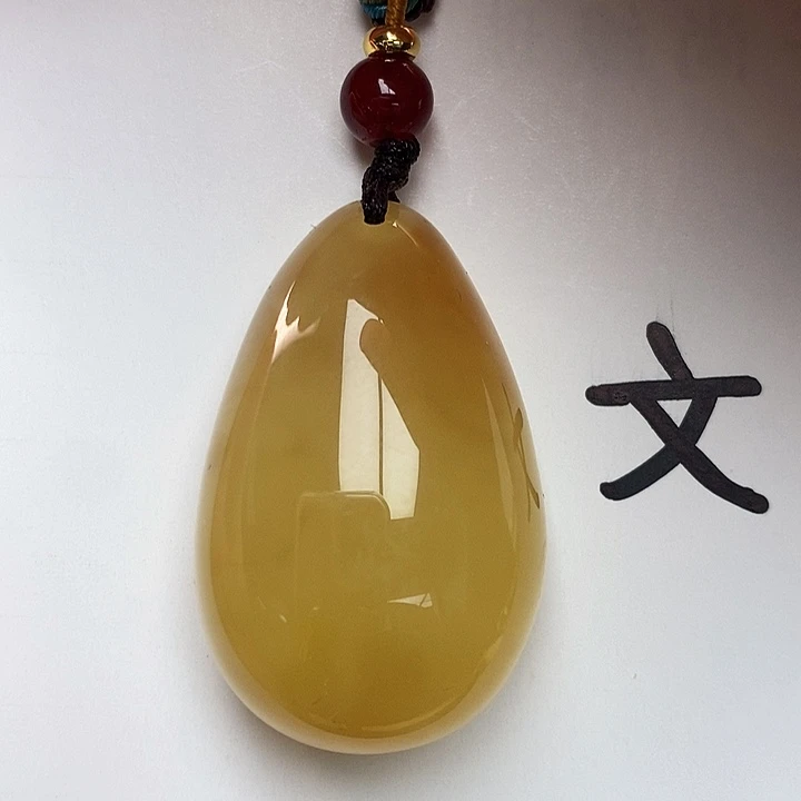 琥珀裸石未镶嵌天然60