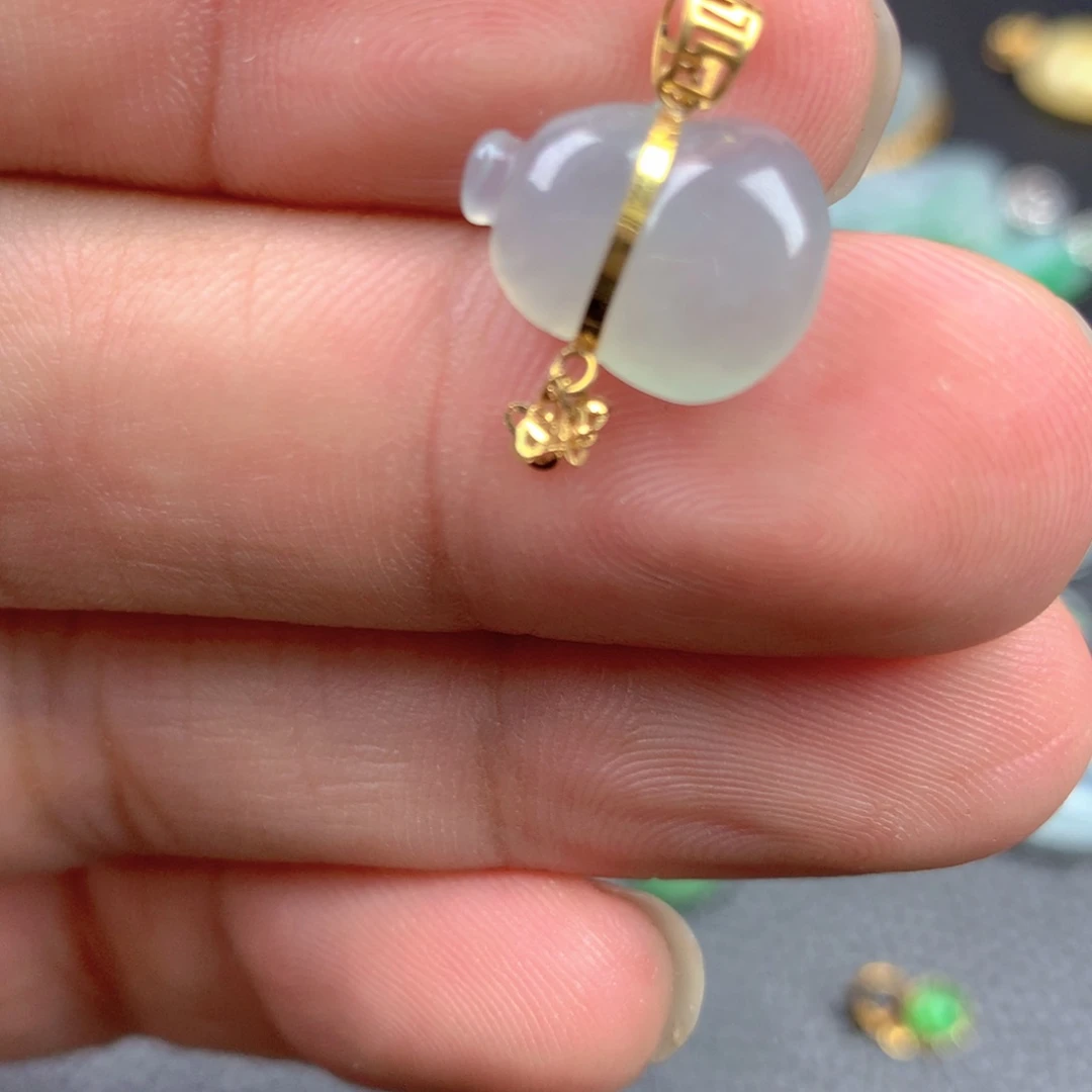 【闪购商品】翡翠18K金镶嵌颈饰翡翠