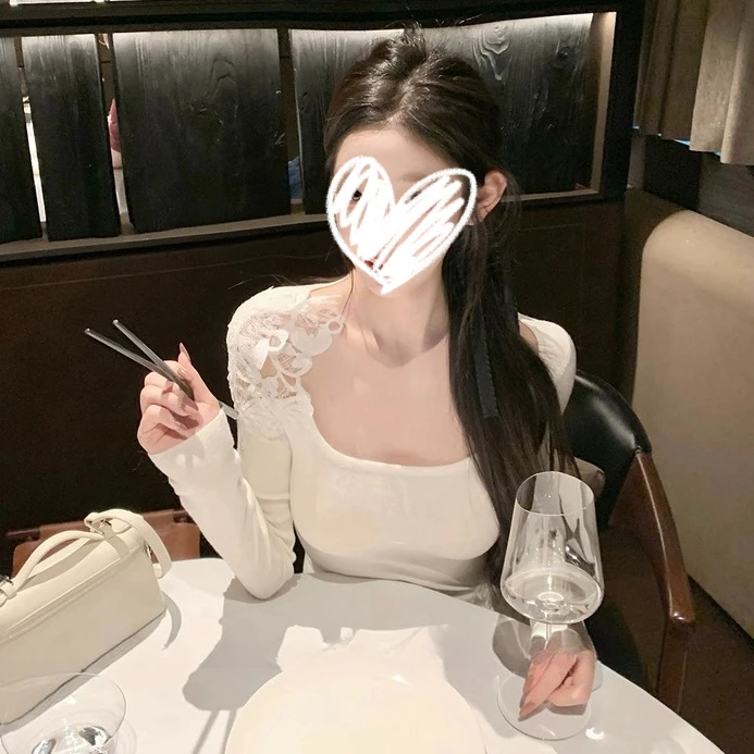 纯欲蕾丝镂空露肩拼接长袖T恤女秋冬加绒加厚打底衫保暖内搭上衣