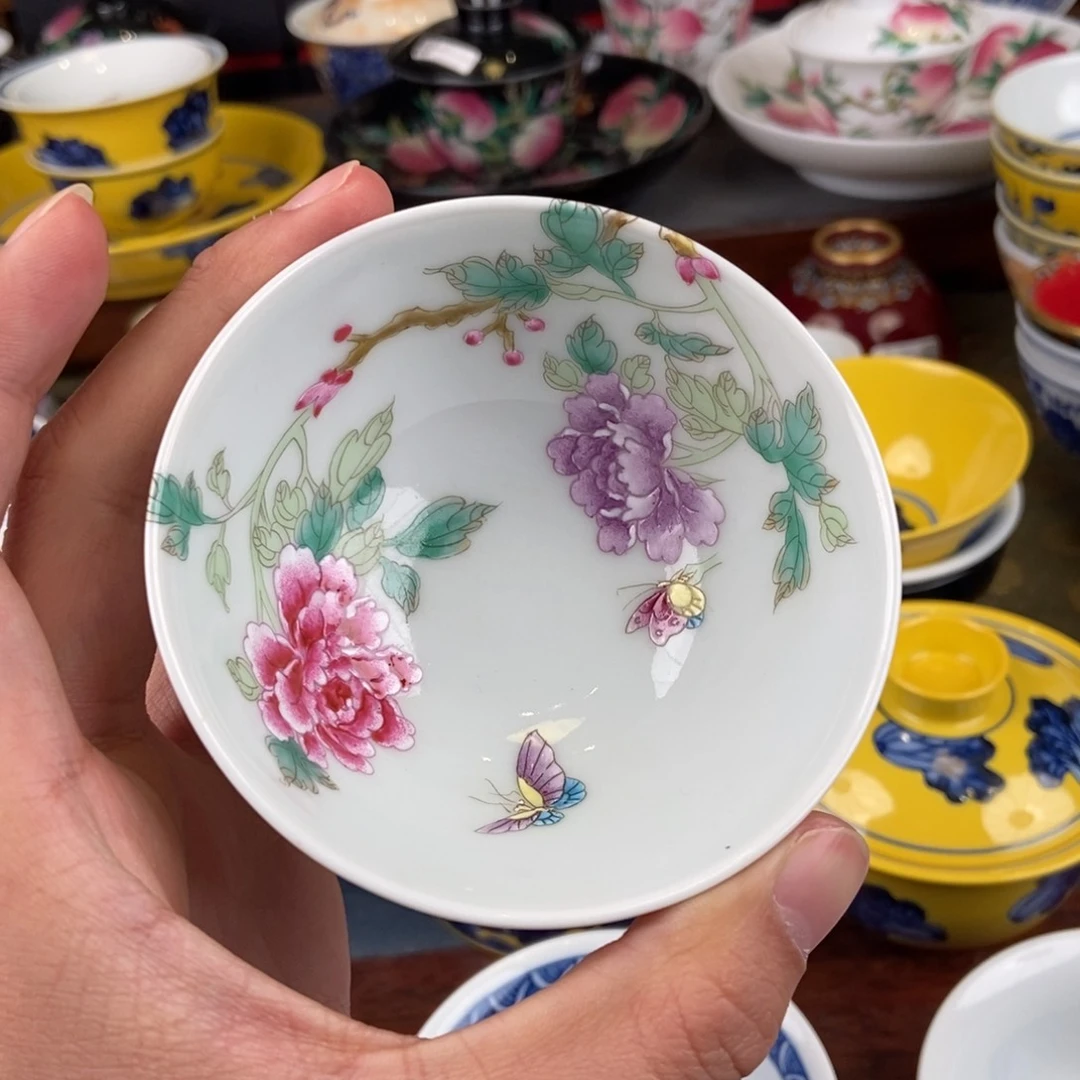 陶瓷艺术家的作品是一种