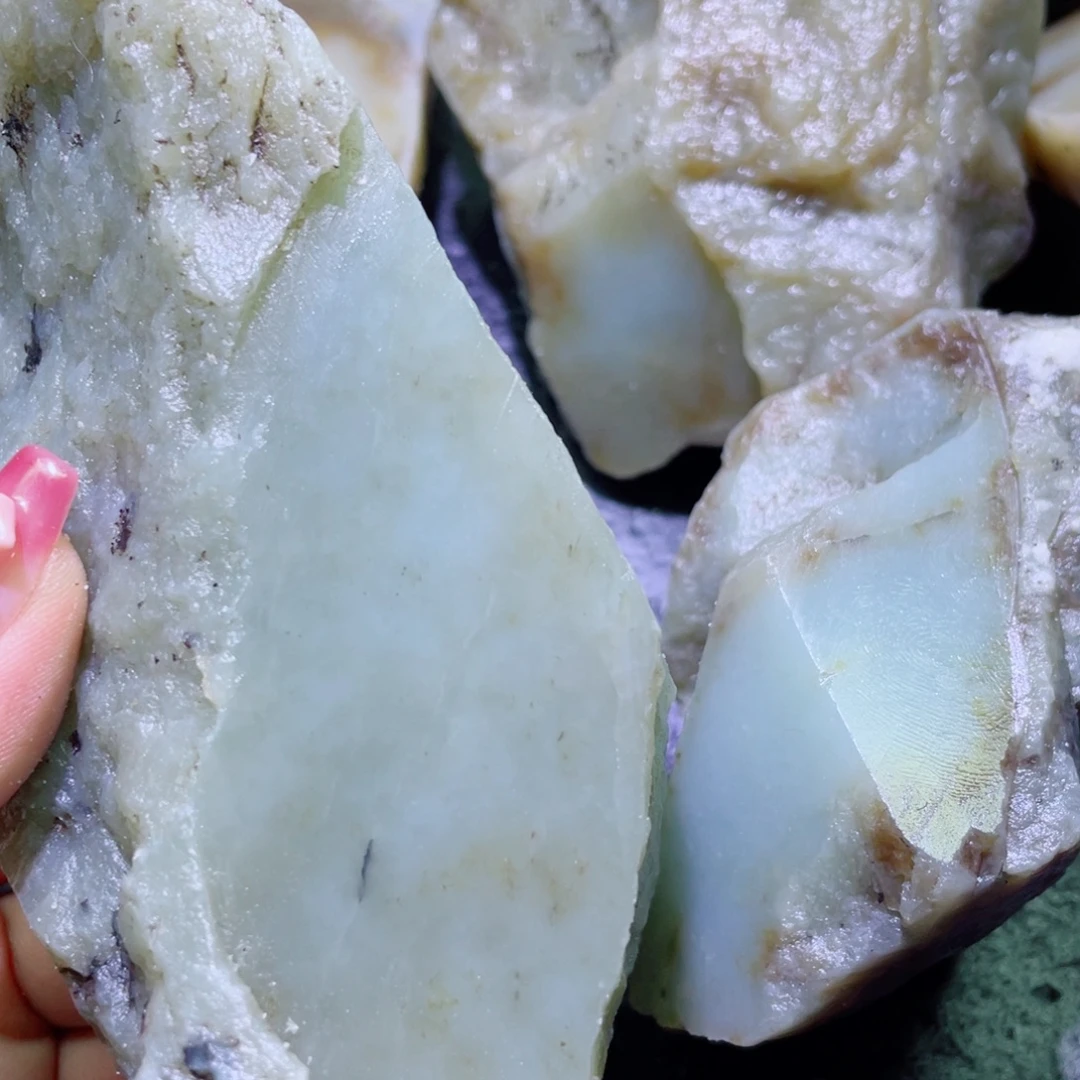 和田玉未镶嵌珠宝半成品