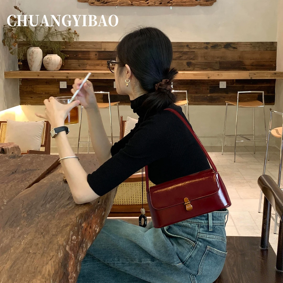 超火红色腋下包包女包2025新款轻奢小众高级感秋冬精致单肩法棍包