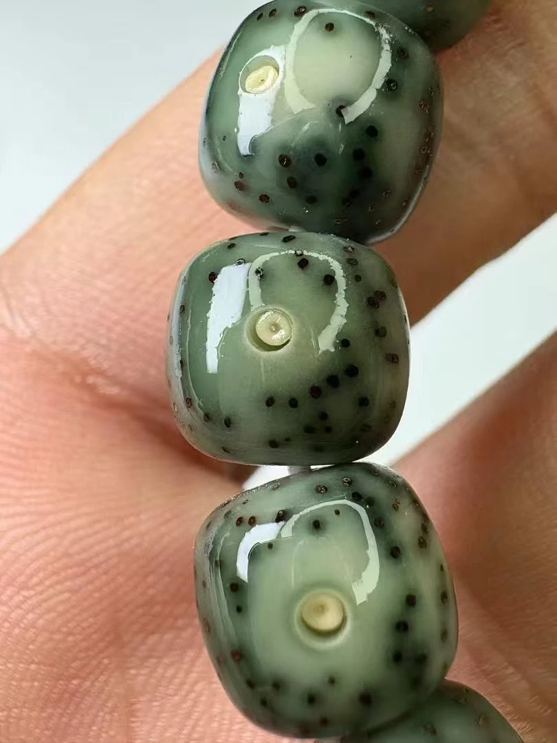 【高品质绿幽灵星点货】9X10星月菩提桶珠手串，火龙果星点均匀细