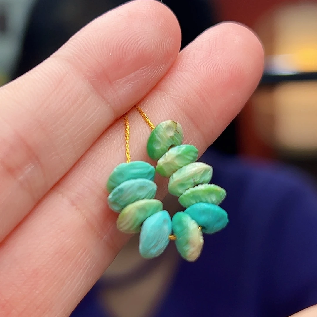 绿松石未镶嵌珠宝奇石