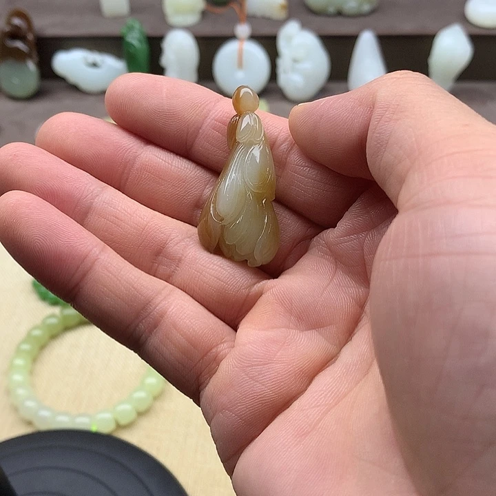 颈饰未镶嵌和田玉
