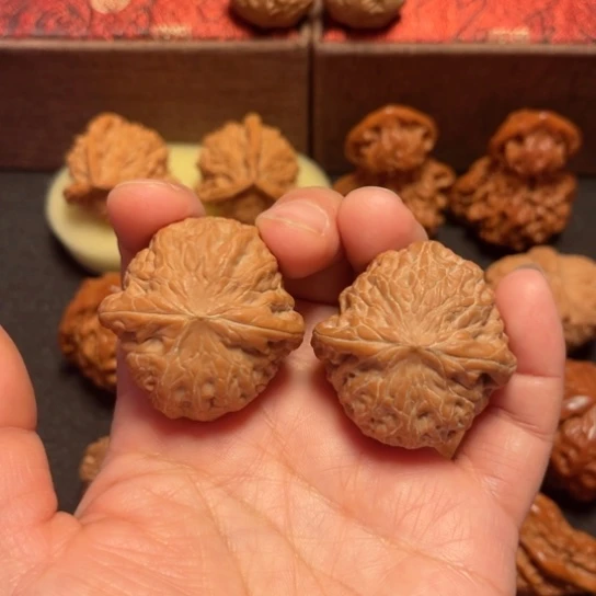 文玩核桃吊坠铁锤妹妹