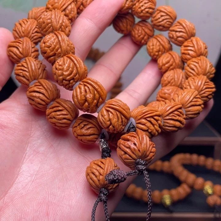 桃核手串18刺龙手持