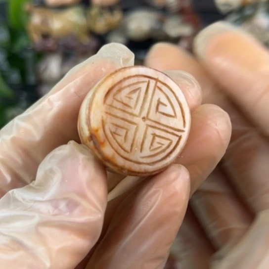 和田玉挂件未镶嵌