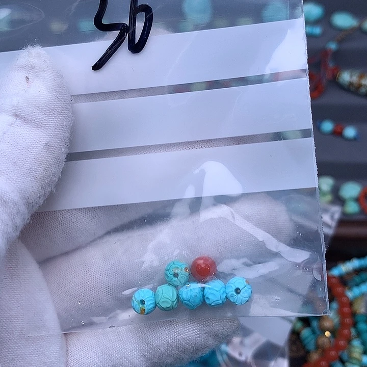 南红玛瑙未镶嵌珠宝奇石