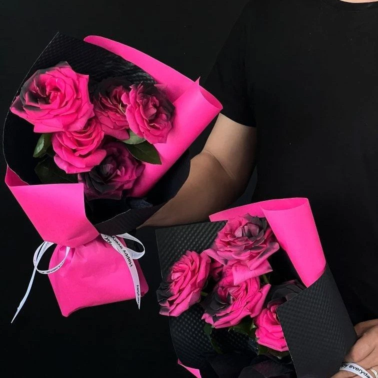 【心动至上】5朵玄青色弗洛伊德玫瑰小花束送花上门