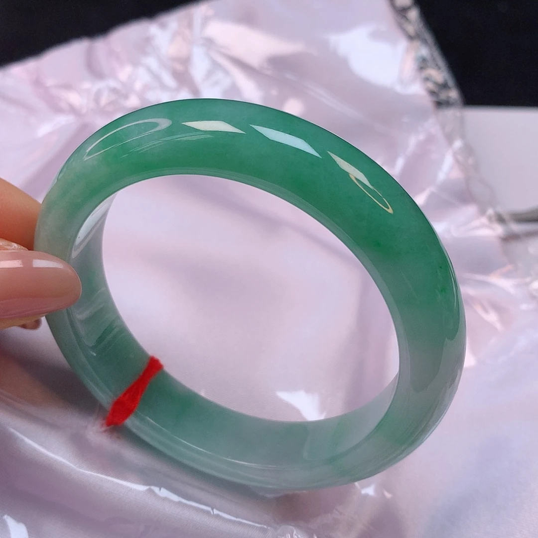 【闪购商品】翡翠手镯未镶嵌54+翡翠手镯