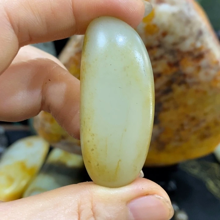 未镶嵌和田玉（糖玉）挂件
