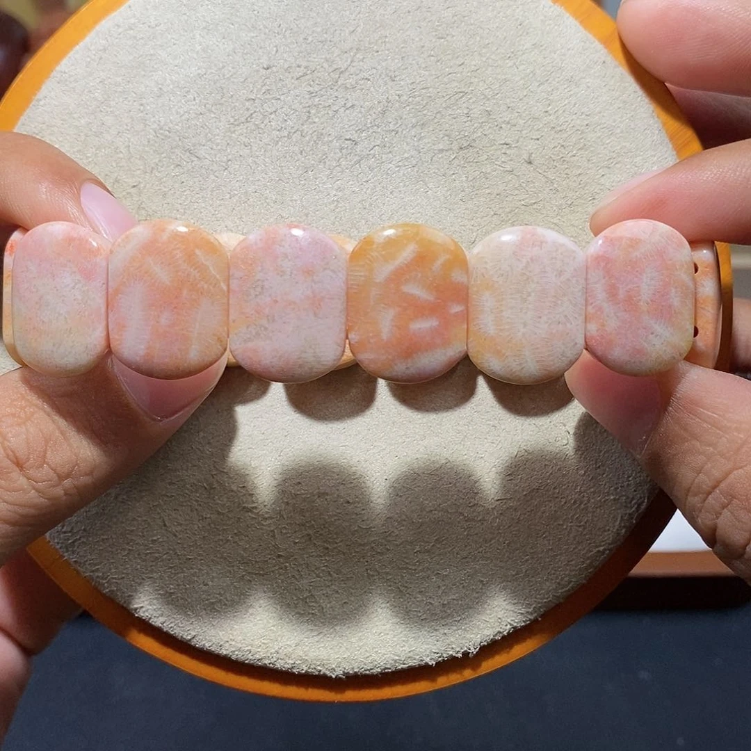 硅化珊瑚（珊瑚玉）手串未镶嵌彩虫39