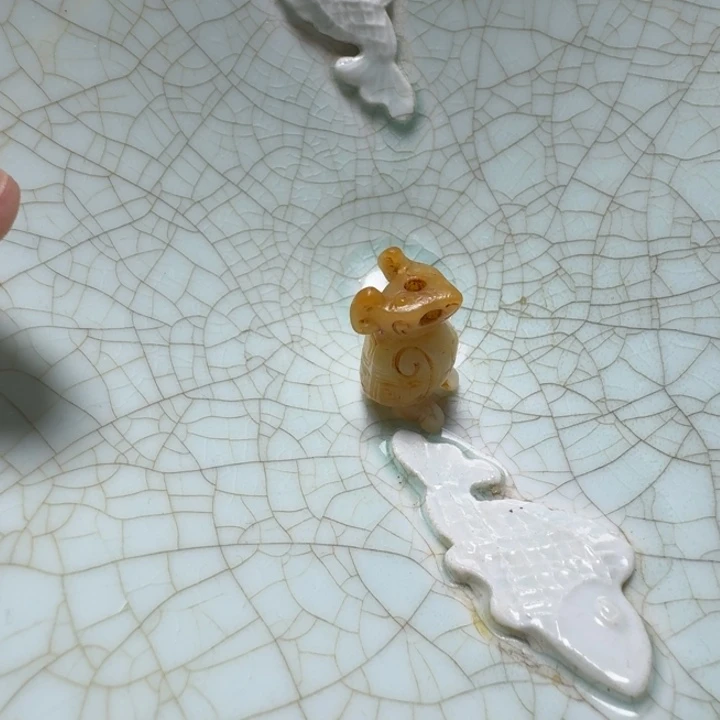 用***9瓷片双鱼青瓷开片大碗