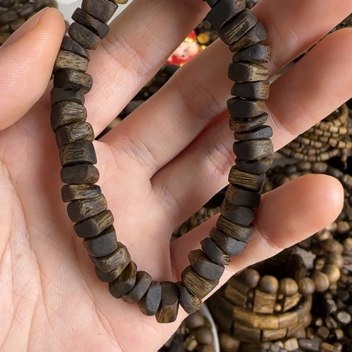 顽***马珠串奇楠沉香08碎银子7.7克