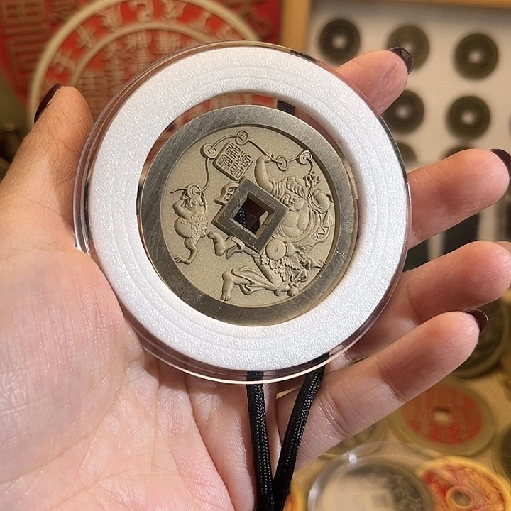 用***5铜现代翻砂工艺作品