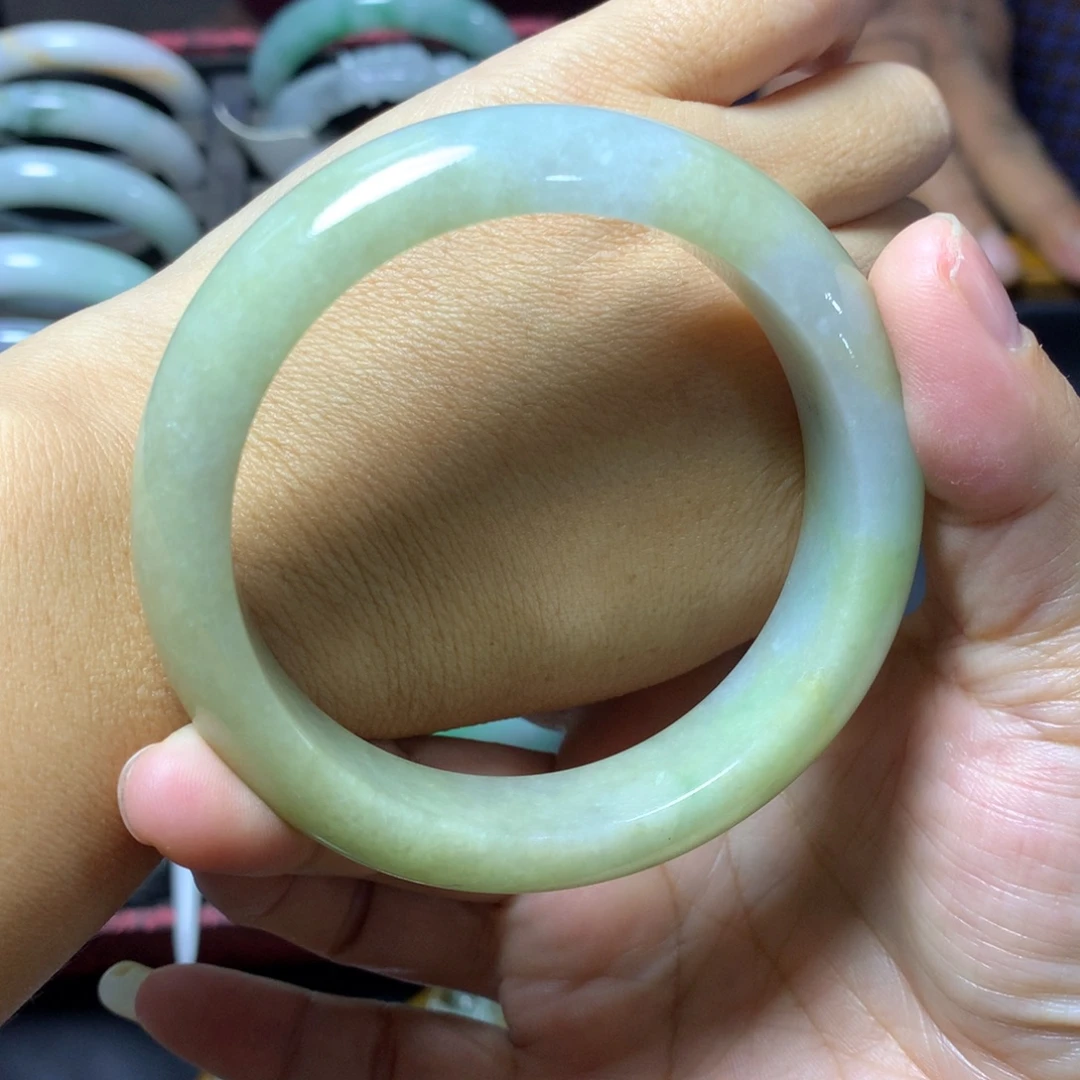 定制翡翠未镶嵌翡翠手镯57