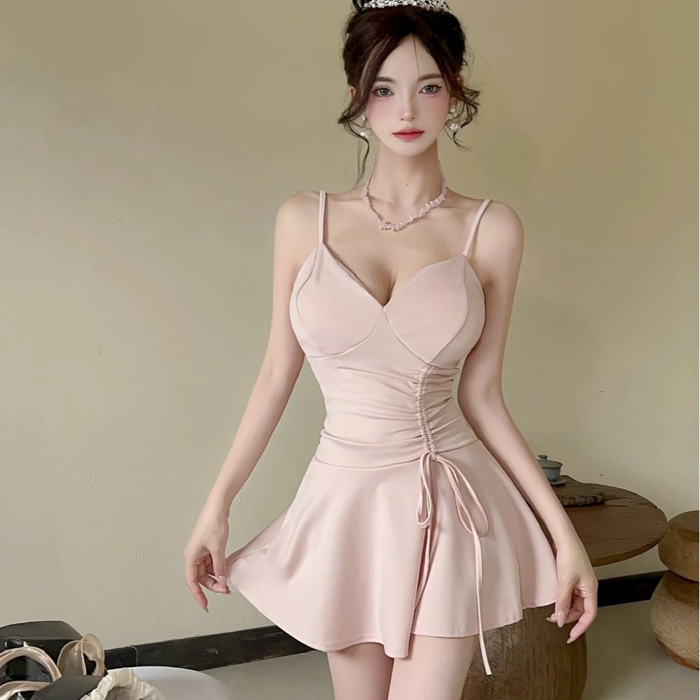 性感吊带连衣裙夏季新款A字裙子修身显瘦深V露胸夜场裙蹦迪辣妹裙