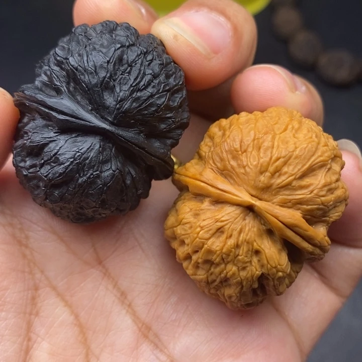 吊坠文玩核桃38尺铁狮子