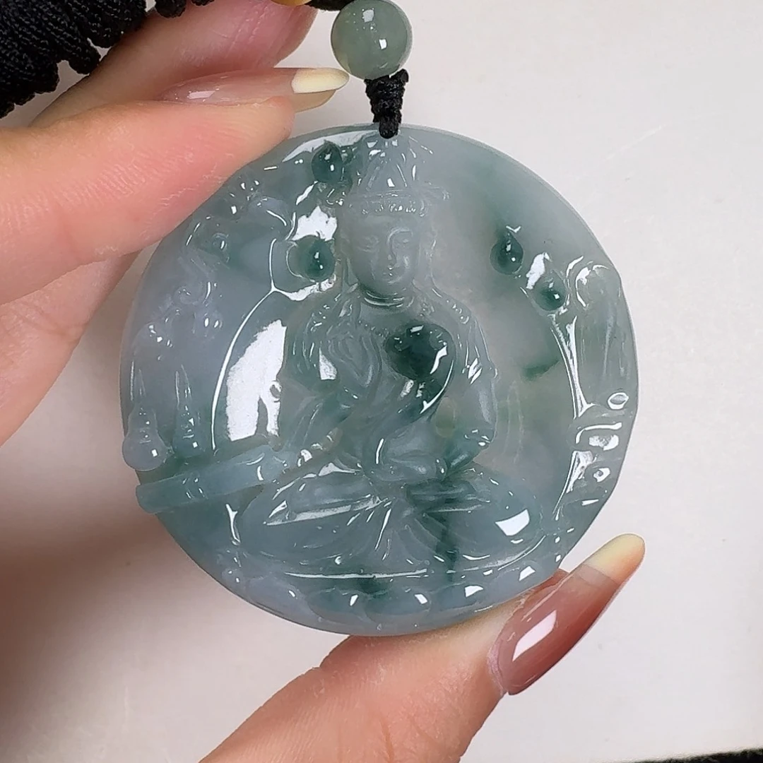 翡翠未镶嵌颈饰观音