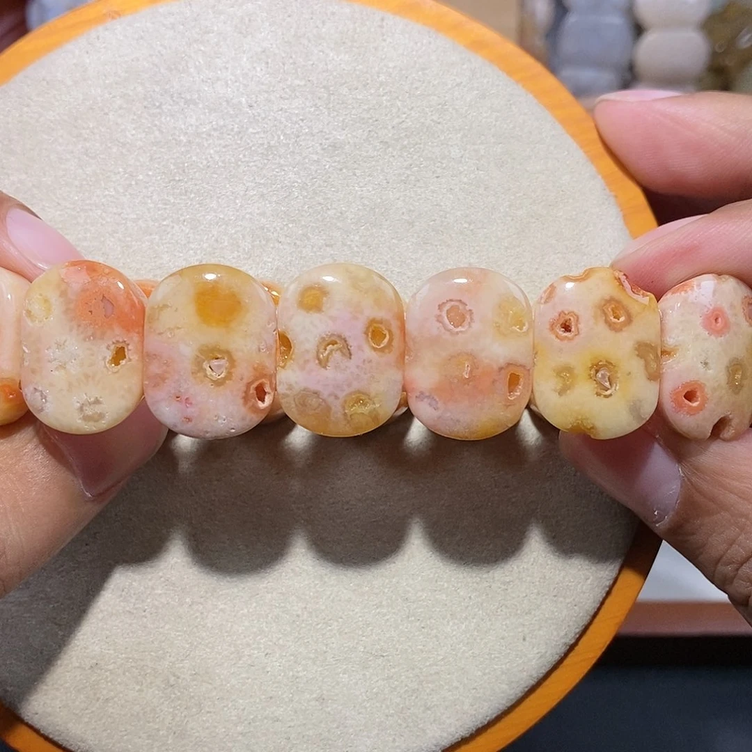 硅化珊瑚（珊瑚玉）手串未镶嵌彩共生12