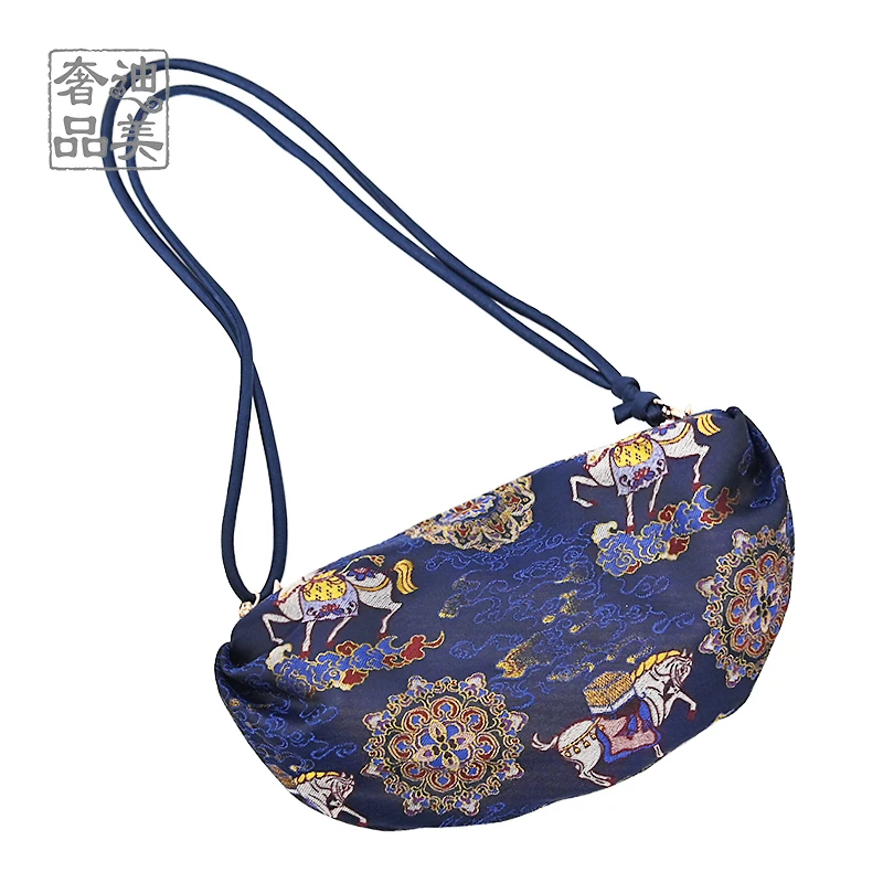 七七-（马上有钱）香云纱宋锦饺子包单肩斜挎包23*13*6cm