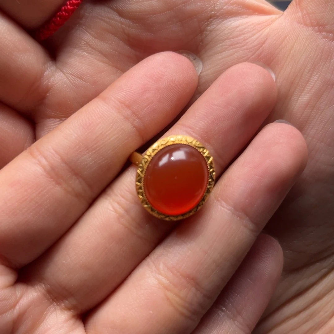 南红玛瑙戒指18K金镶嵌