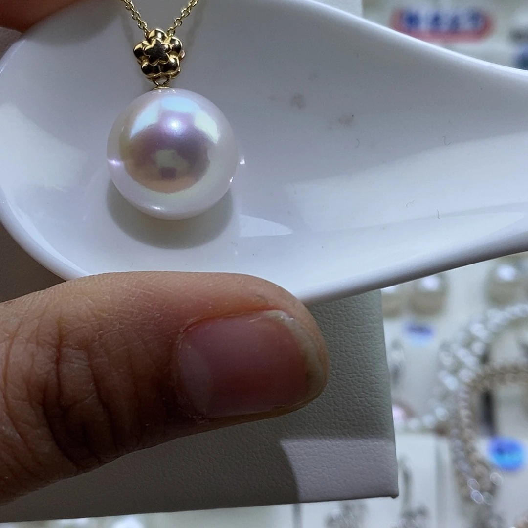 淡水珍珠18K金镶嵌吊坠(赠链)