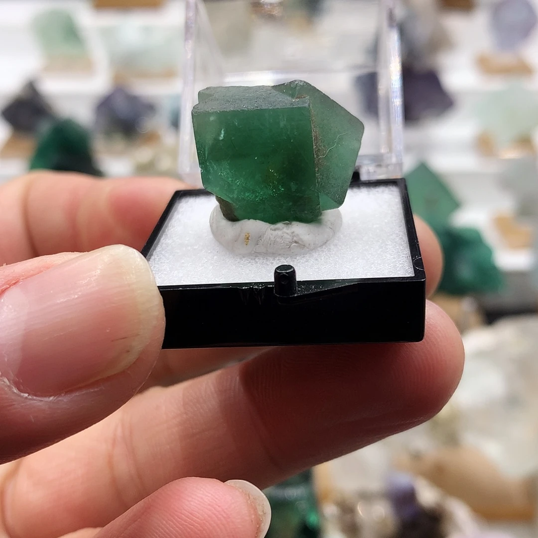 石材英国日光萤石