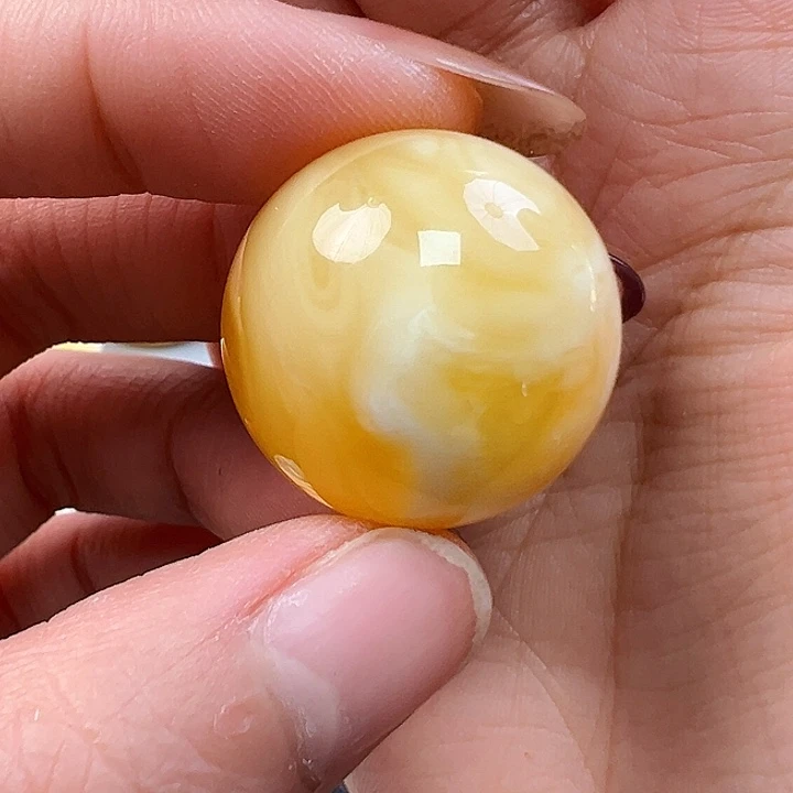 蜜蜡未镶嵌珠宝奇石