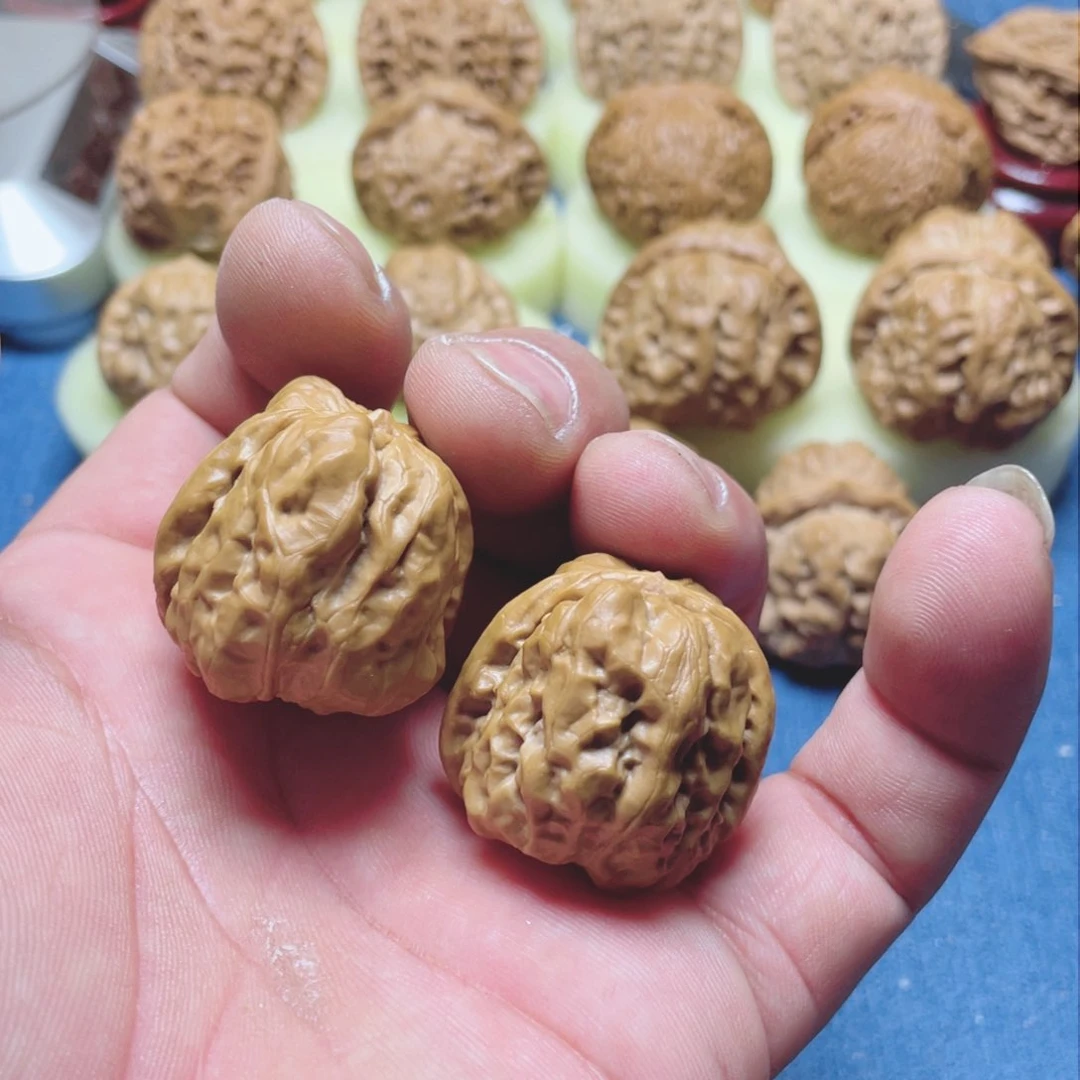 文玩核桃把件a***e蛤蟆头