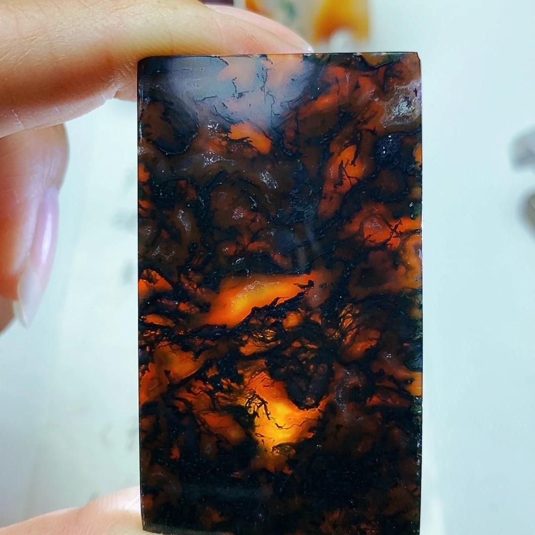 玛瑙/玉髓颈饰未镶嵌、****?