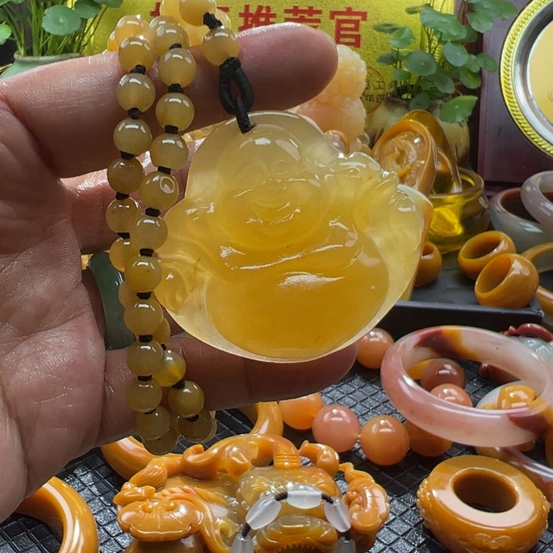 石英质玉未镶嵌颈饰