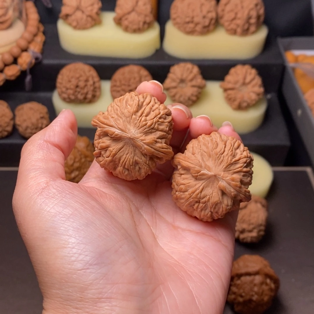 文玩核桃吊坠38尺麒麟磨全品