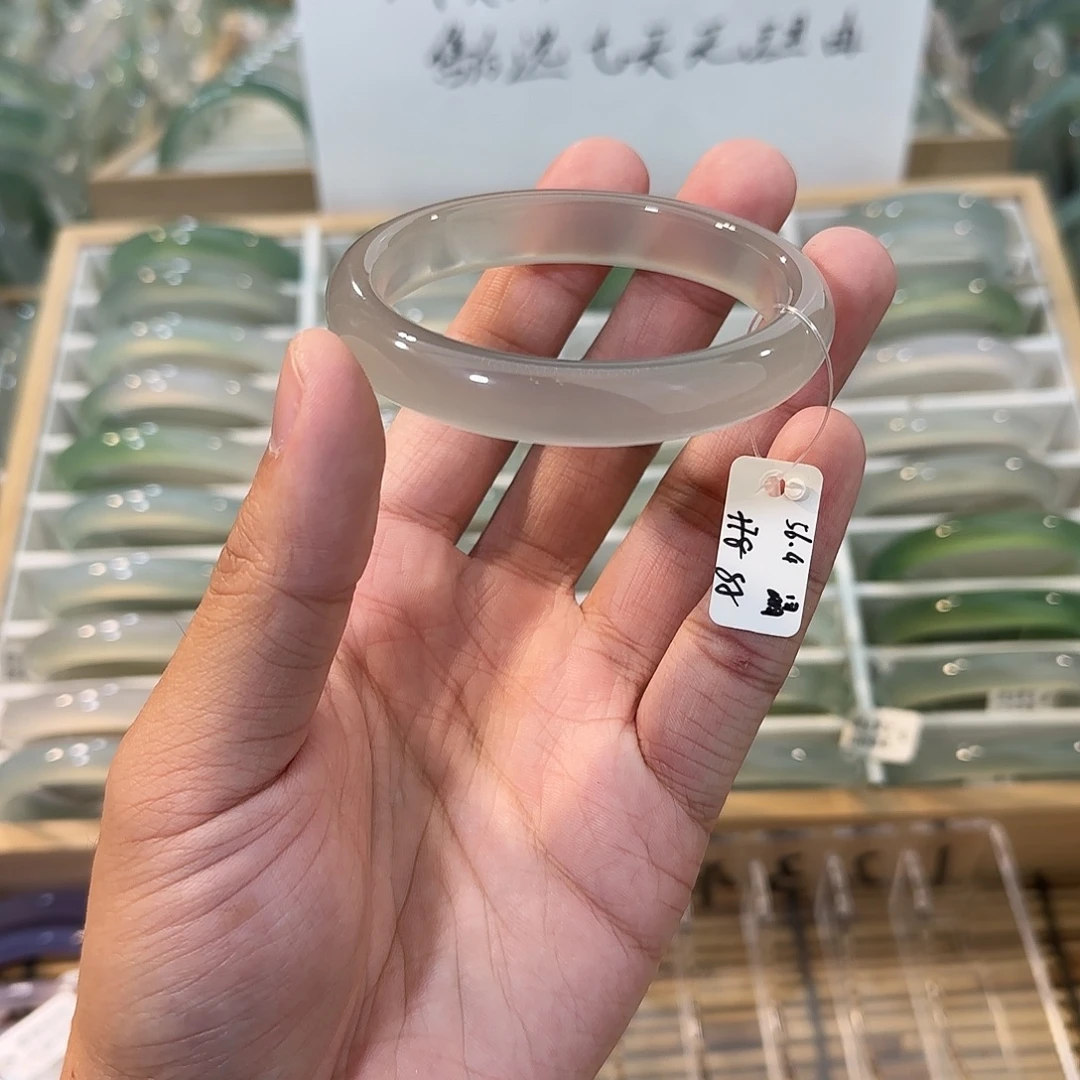 玛瑙/玉髓未镶嵌手镯圈口56.4