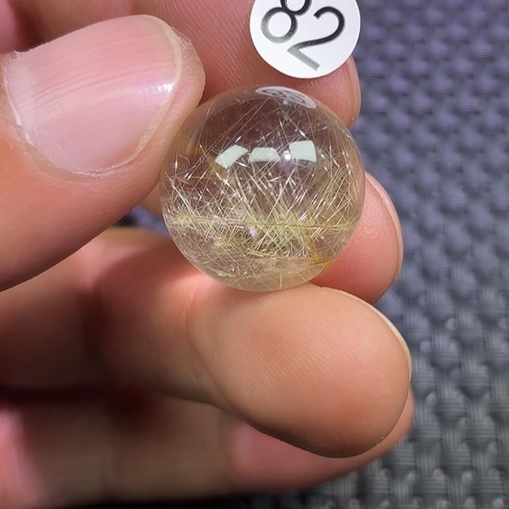 屁***桃水晶吊坠(不含链)未镶嵌