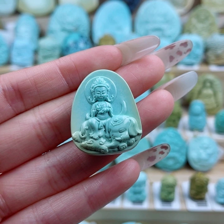 绿松石未镶嵌珠宝奇石