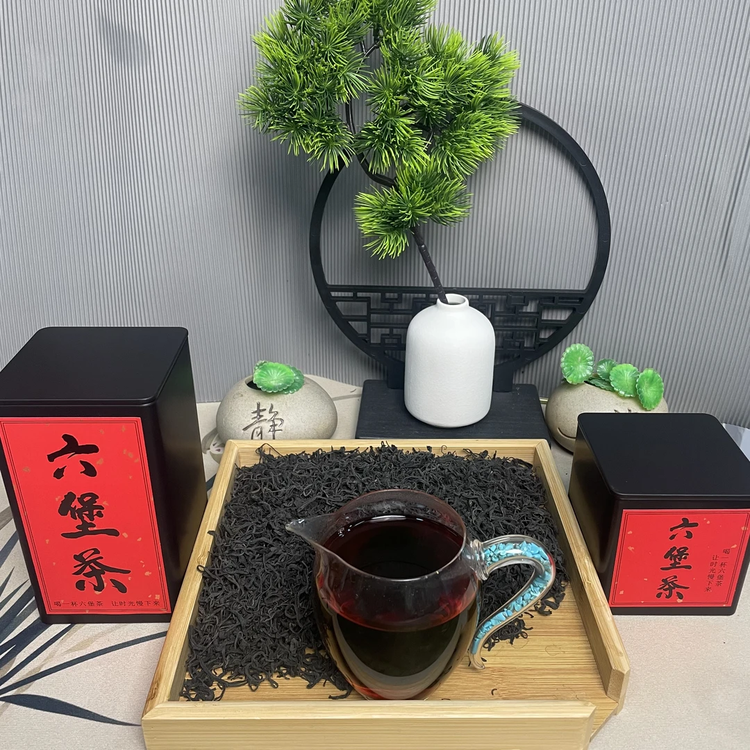 20年六堡镇原种老六堡茶传统工艺口感醇厚回甘明细