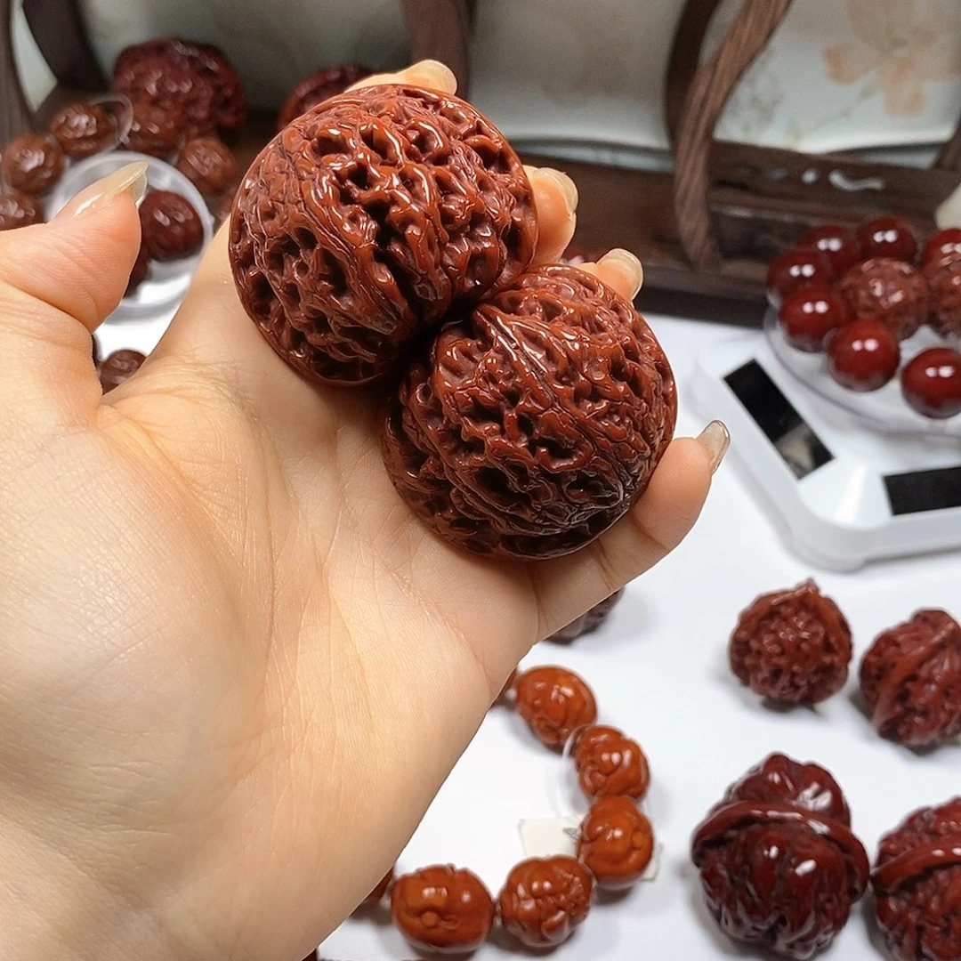 吊坠橄榄核黑*夜水龙纹